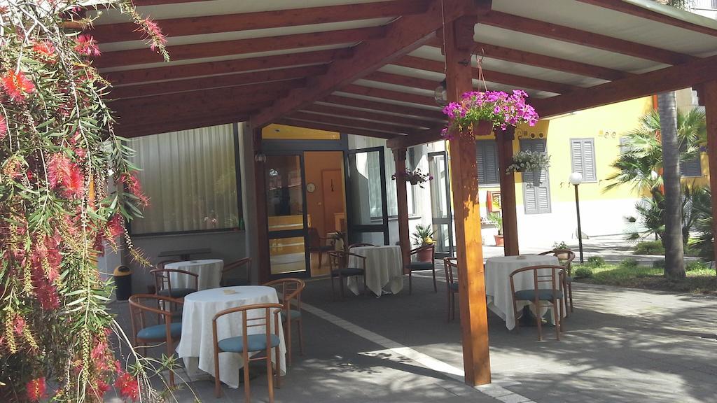 Oasi Park Hotel Mascali Exterior foto